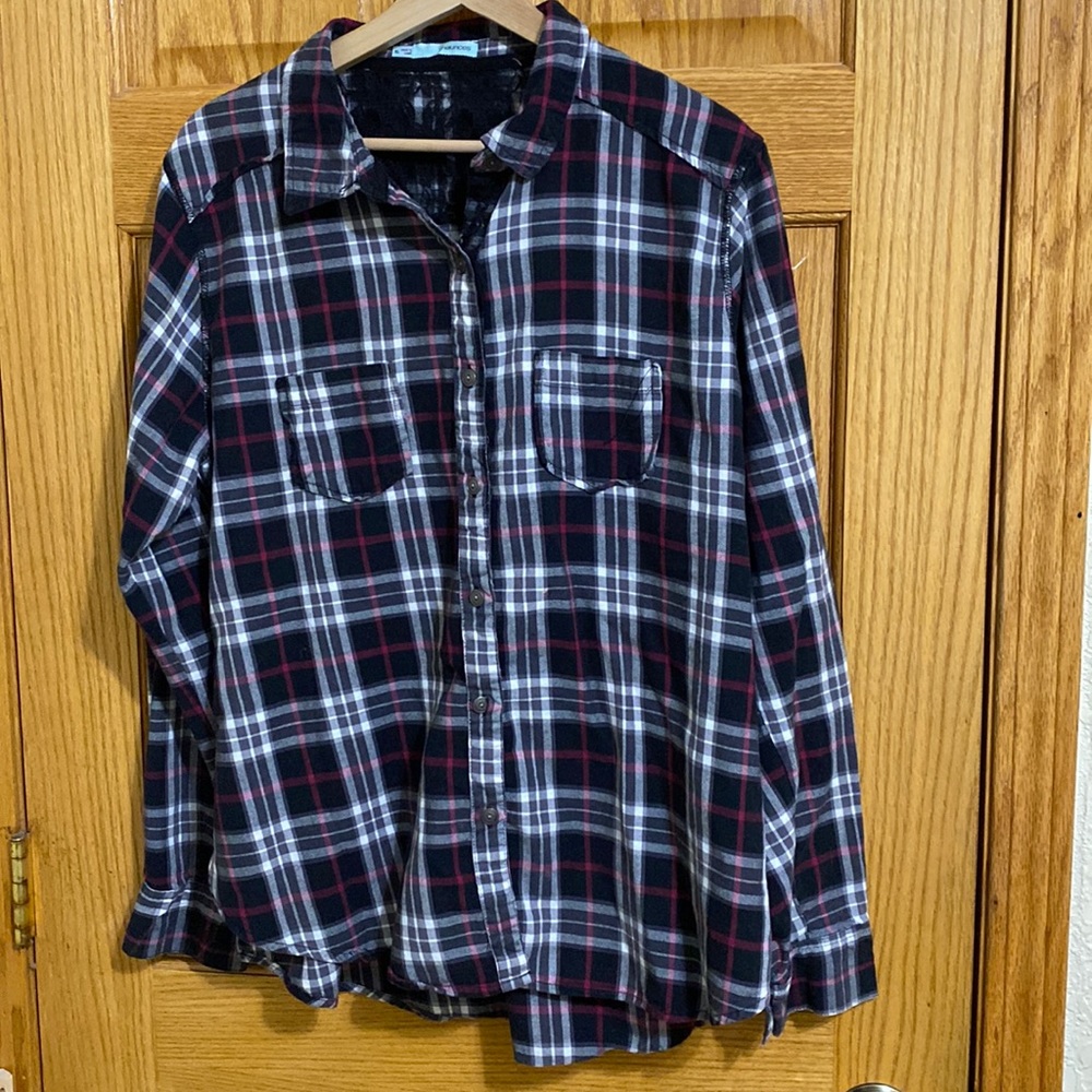 Maurice’s Soft Plaid & Lace Long Sleeve Shirt, Size XL